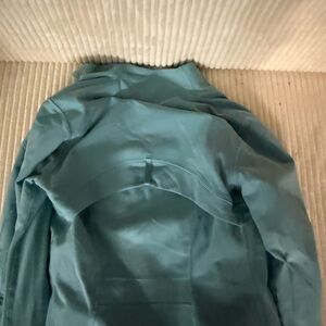 Teal Lulu define jacket